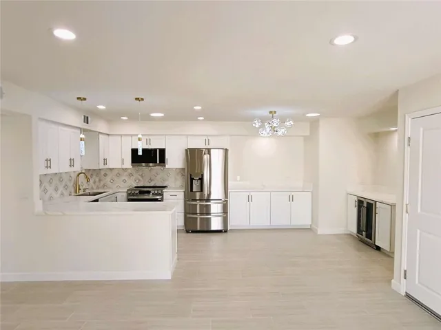 3028 Sunflower Circle E, Palm Springs, California 92262