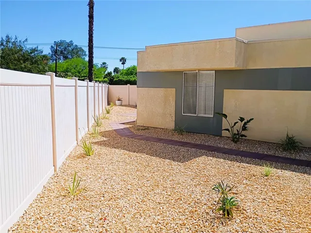 3028 Sunflower Circle E, Palm Springs, California 92262