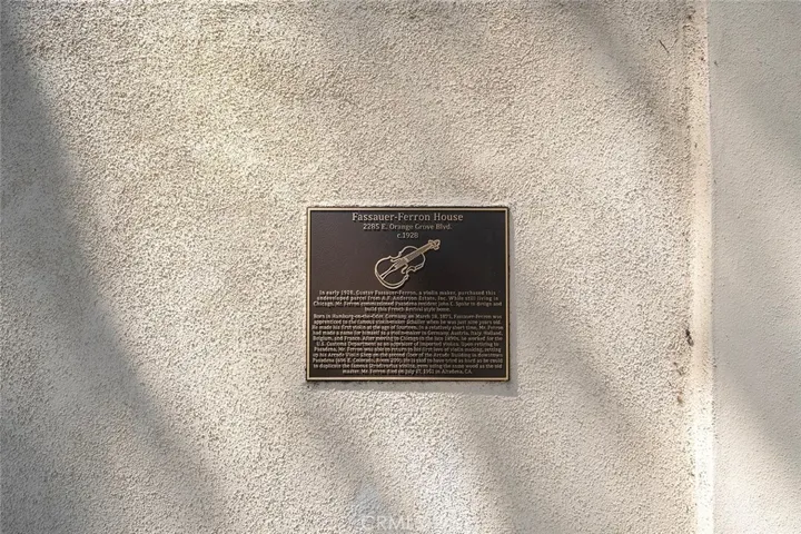 Plaque giving homage to Fassauer-Ferron.