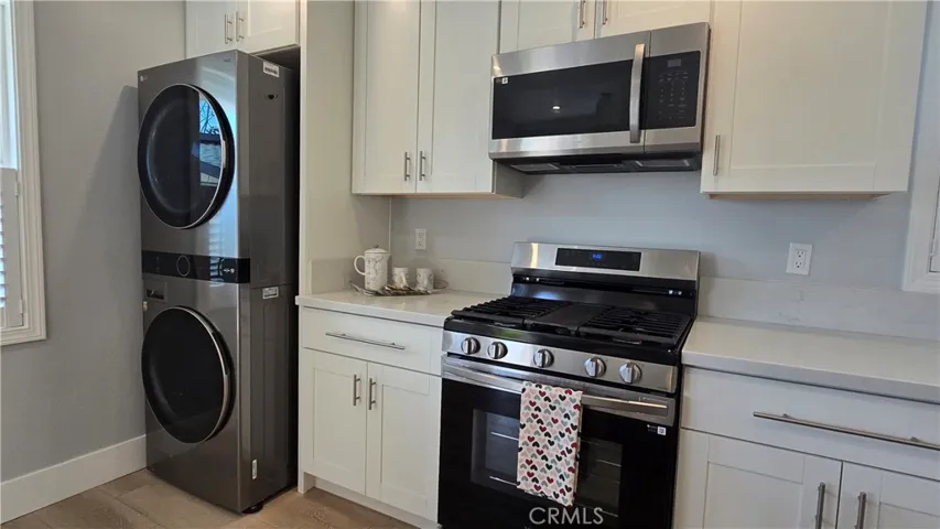 3280 Orlando Road, Pasadena, California 91107