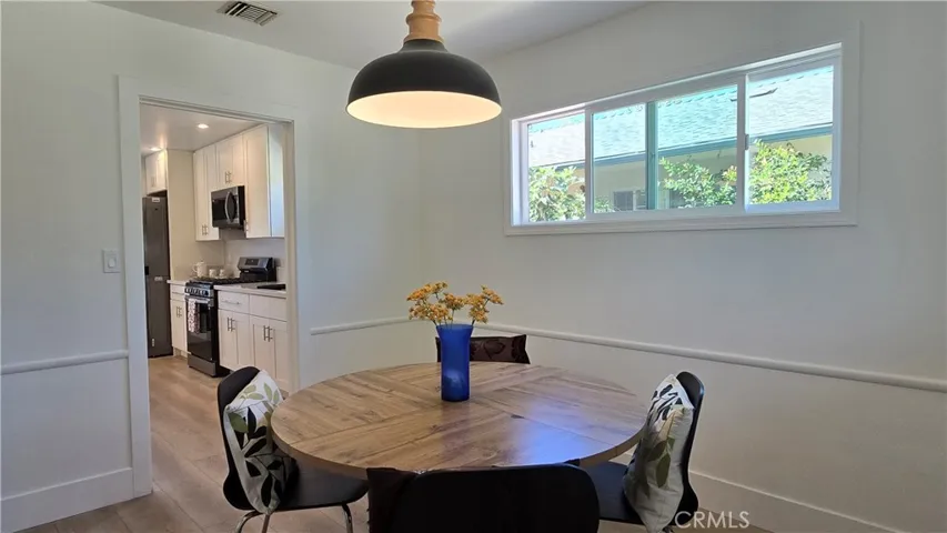 3280 Orlando Road, Pasadena, California 91107