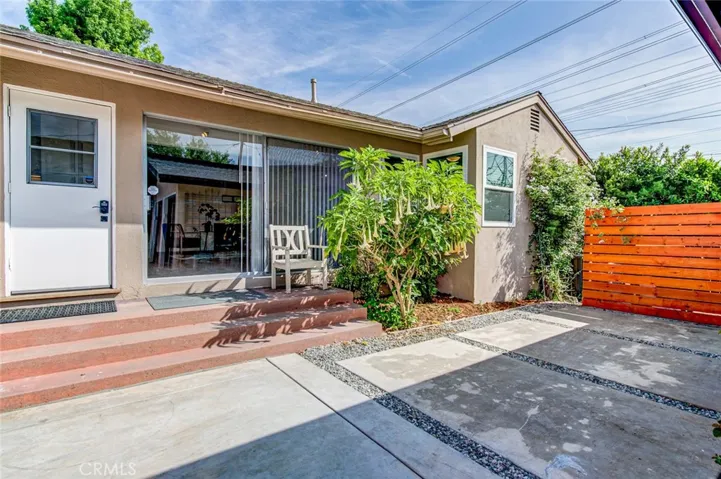 3280 Orlando Road, Pasadena, California 91107