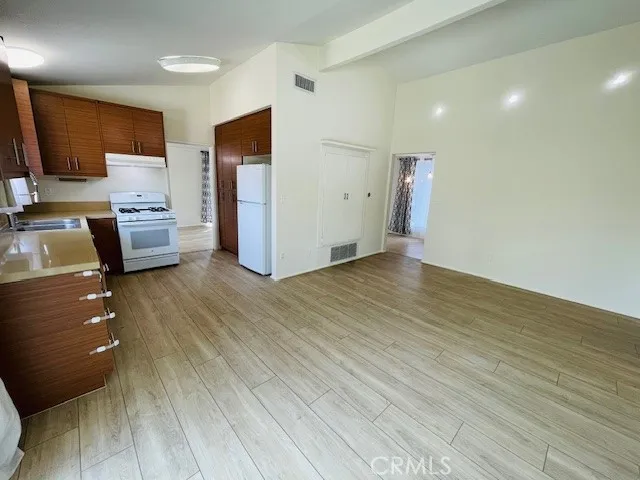 Kitchen & Family Room