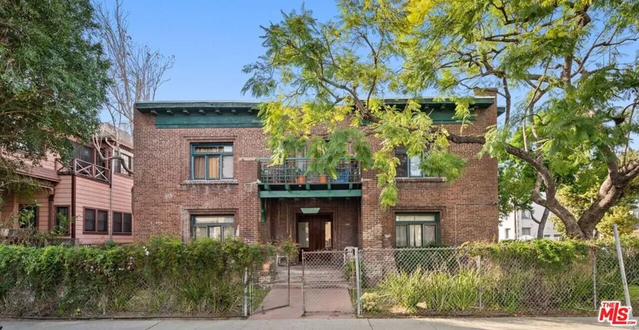 2101 Bonsallo Avenue D, Los Angeles, California 90007