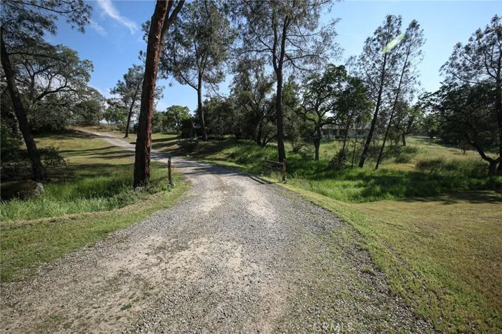 41121 Long Hollow, Coarsegold, California 93614