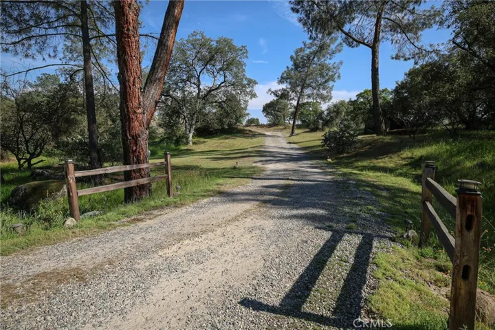 41121 Long Hollow, Coarsegold, California 93614