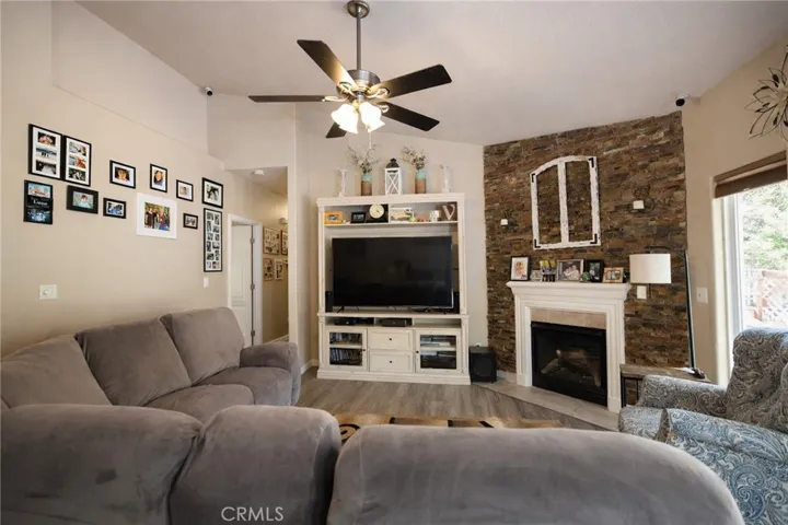 41121 Long Hollow, Coarsegold, California 93614