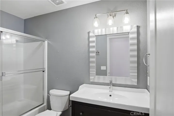 2213 Lionudakis Court, Modesto, California 95355