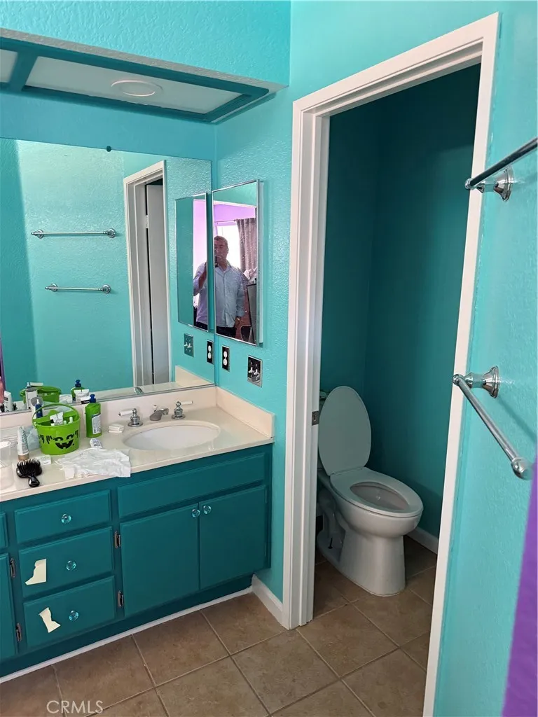 Master suite bathroom