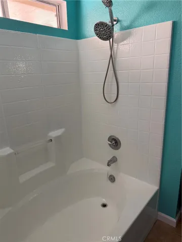 tub/shower