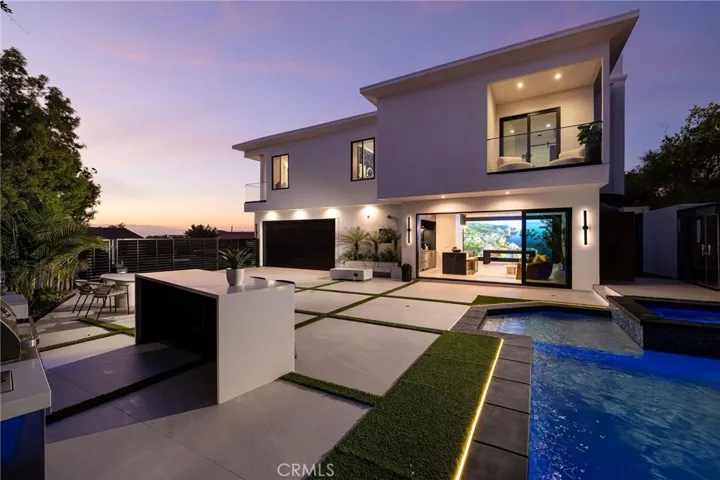 4 Narbonne, Newport Beach, California 92660