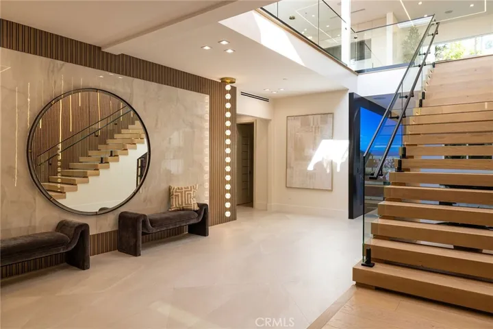 4 Narbonne, Newport Beach, California 92660