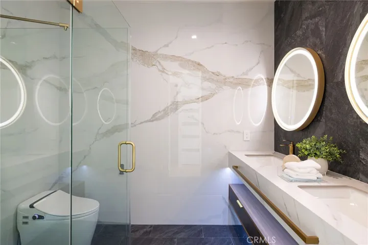 4 Narbonne, Newport Beach, California 92660