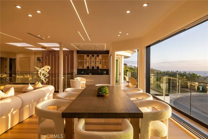 4 Narbonne, Newport Beach, California 92660