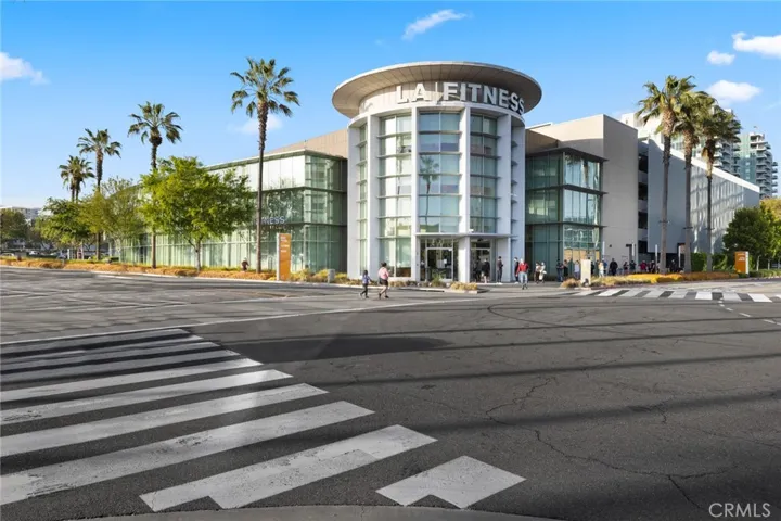 555 Rockefeller, Irvine, California 92612
