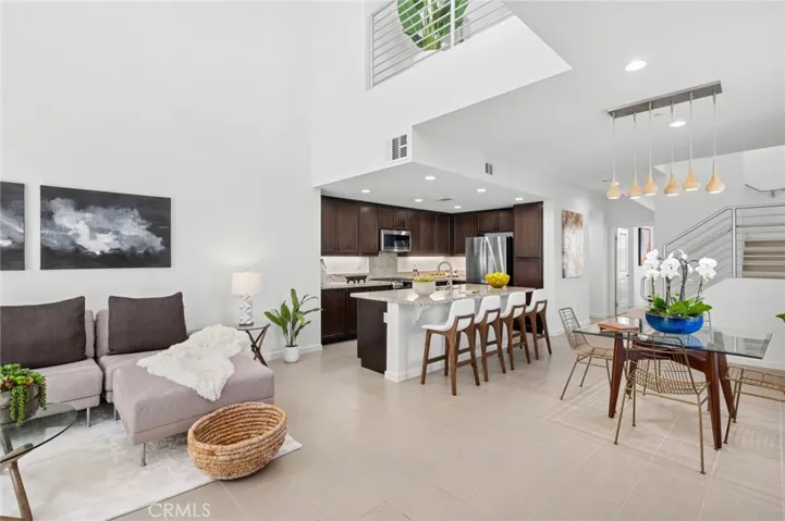 555 Rockefeller, Irvine, California 92612