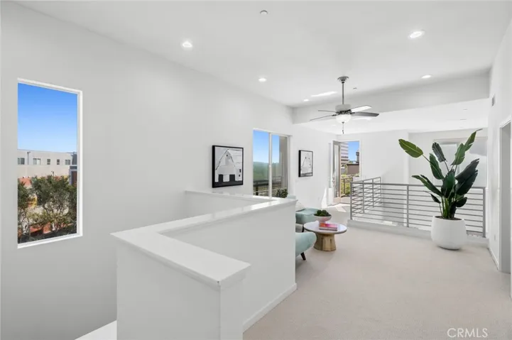 555 Rockefeller, Irvine, California 92612
