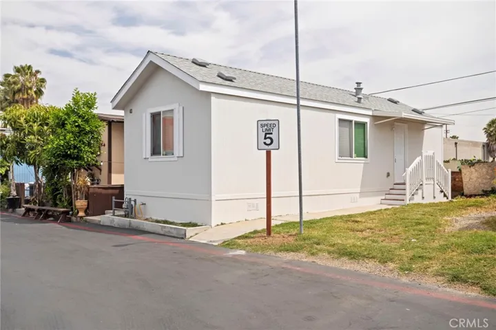 7650 Balboa Boulevard 43, Van Nuys, California 91406