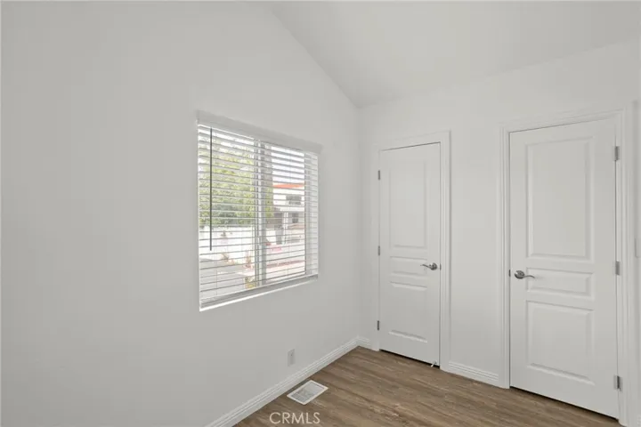 7650 Balboa Boulevard 43, Van Nuys, California 91406