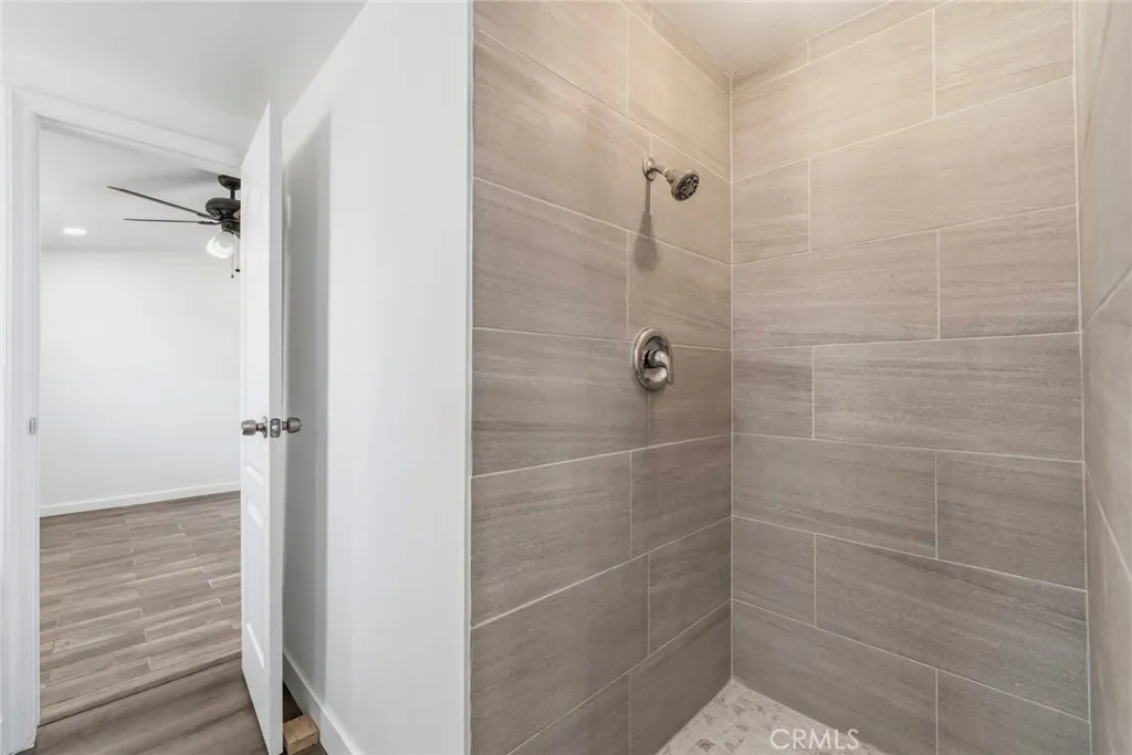 additional bathroom view