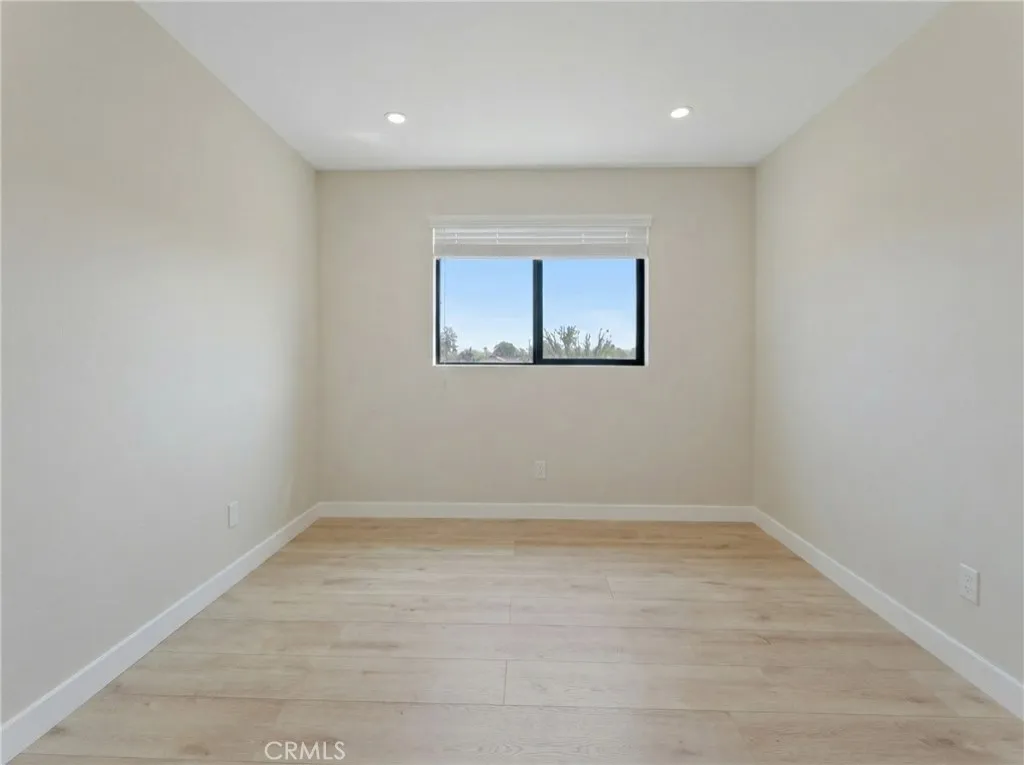 BEDROOM 1 (2ND FLOOR)