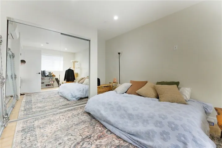 5077 BED 1 (1ST FLOOR)