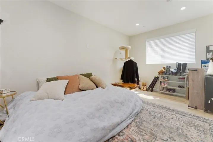 5077 BED 1 (1ST FLOOR)