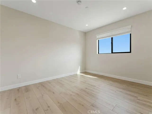 BEDROOM 1 (2ND FLOOR)