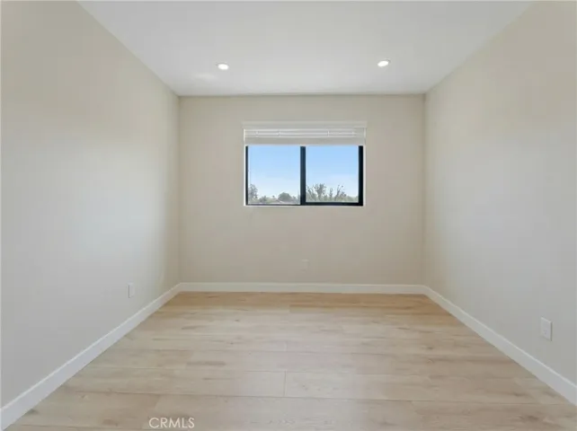 BEDROOM 1 (2ND FLOOR)