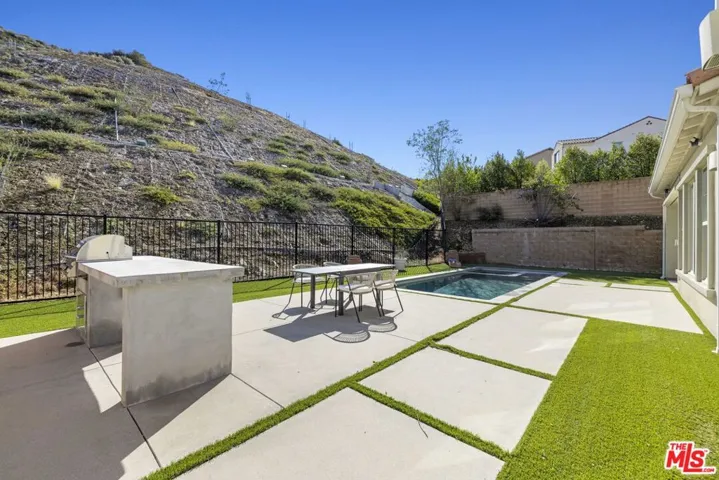 24220 Sterling Ranch Road, West Hills, California 91304