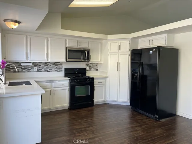 18250 Shamrock Street, Fontana, California 92336
