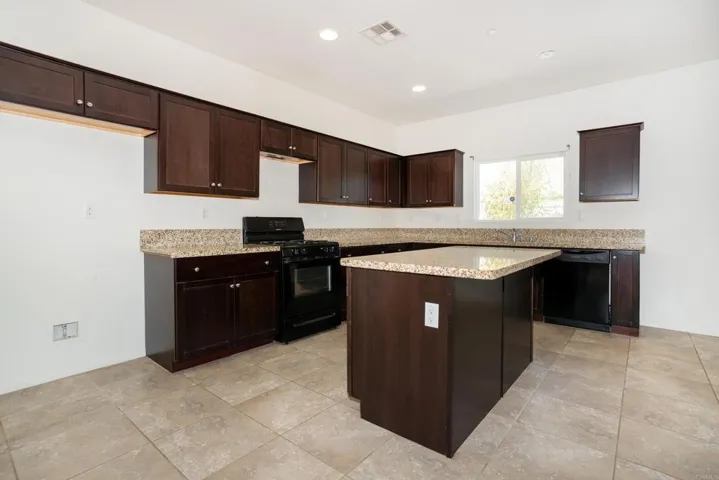 26812 Rodeo Court, Winchester, California 92596