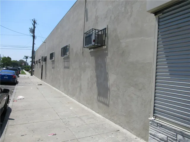 1644 E Compton Boulevard, Compton, California 90221