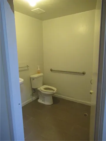 1644 E Compton Boulevard, Compton, California 90221