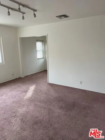 811 1/2 E Nutwood Street 1/2, Inglewood, California 90301