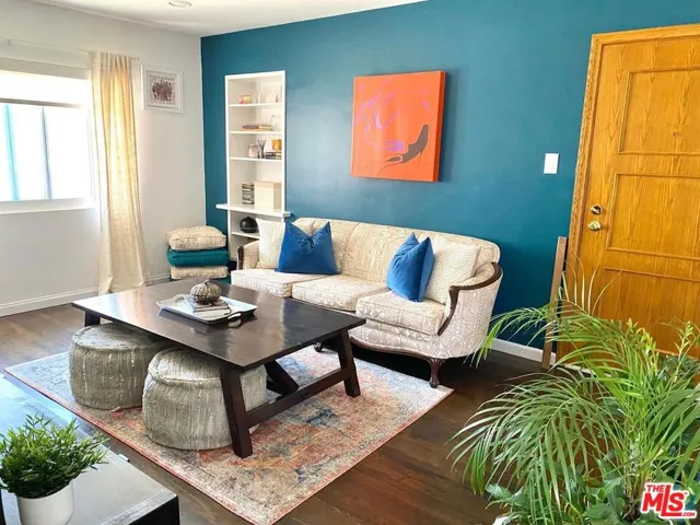 811 3/4 E Nutwood Street 3/4, Inglewood, California 90301