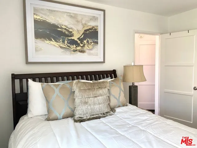 811 3/4 E Nutwood Street 3/4, Inglewood, California 90301