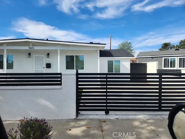 1523 E 126th, Compton, California 90222