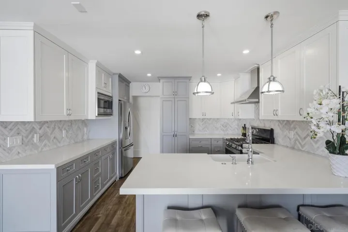 106 Antigua Court, Coronado, California 92118