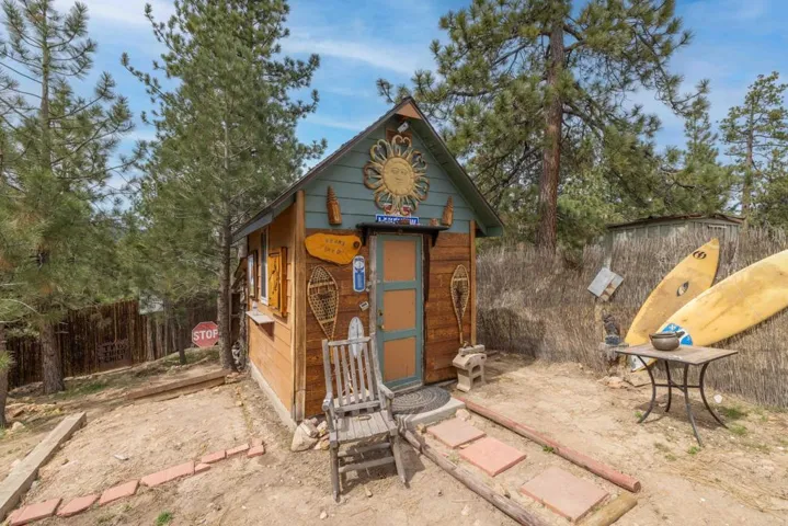024_Back yard 3