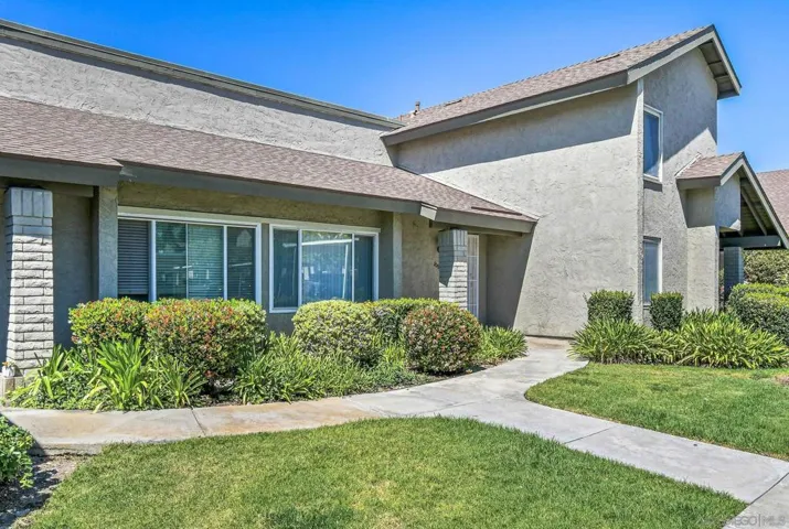 10818 Lamentin Ct, San Diego, California 92124