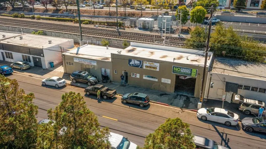 780 Old County Road, Belmont, California 94002