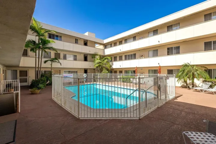 5015 Cape May 108, San Diego, California 92107