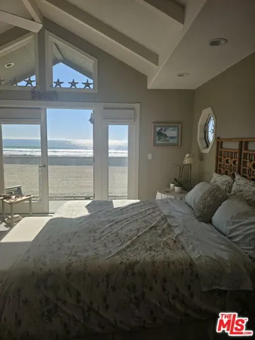 Ocean front Primary bedroom