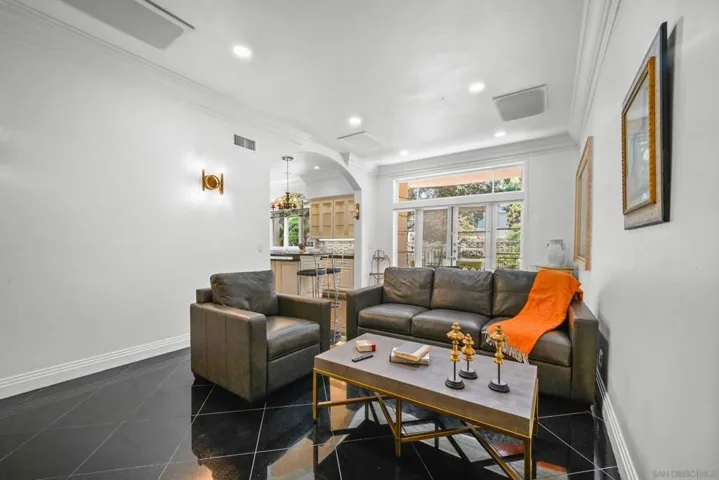 5448 Renaissance, San Diego, California 92122