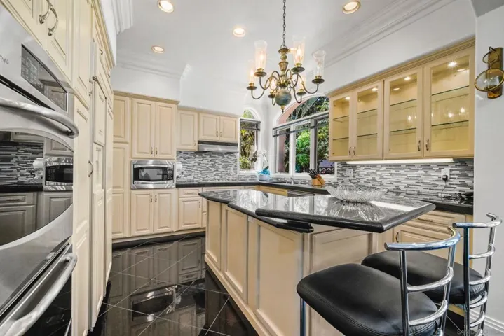 5448 Renaissance, San Diego, California 92122