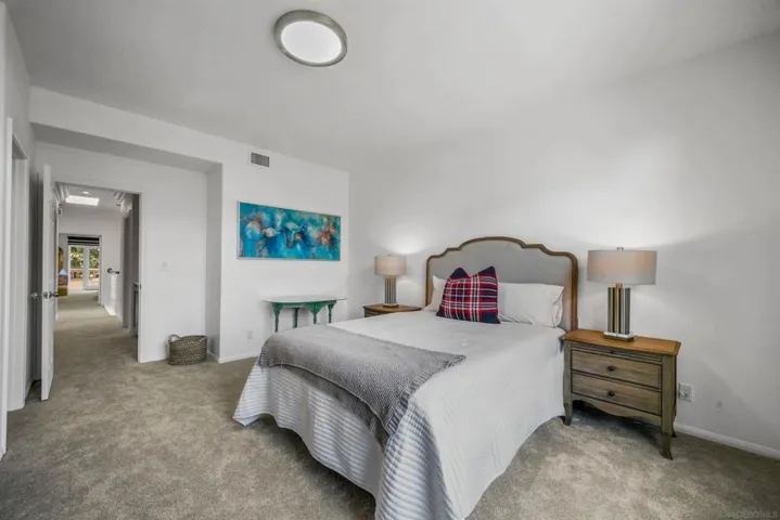5448 Renaissance, San Diego, California 92122