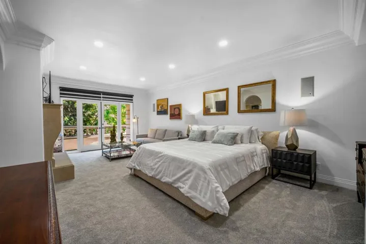 5448 Renaissance, San Diego, California 92122