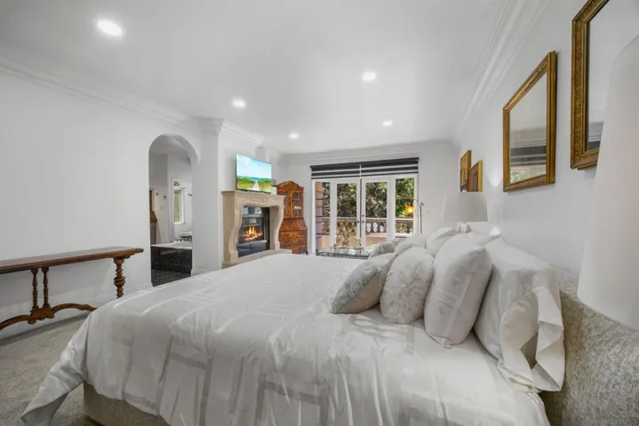 5448 Renaissance, San Diego, California 92122