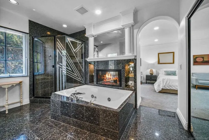 5448 Renaissance, San Diego, California 92122
